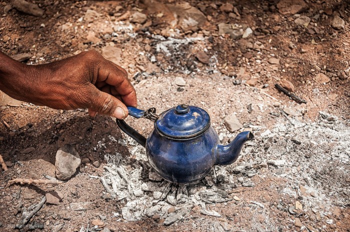 mauritarian teapot